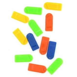 Pequeños silbatos de colores (200 uds.)