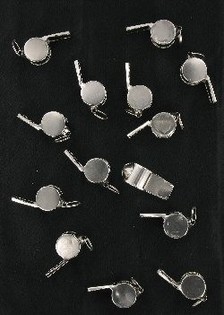 SILBATOS DE ÁRBITRO DE METAL (100 uds.)