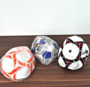 RESTO DE STOCK BALONES DE F&Uacute;TBOL (3 uds.)